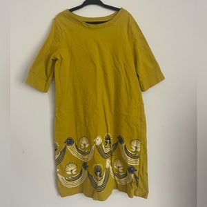 Casual kids short sleeve dress bird pattern. Never worn.